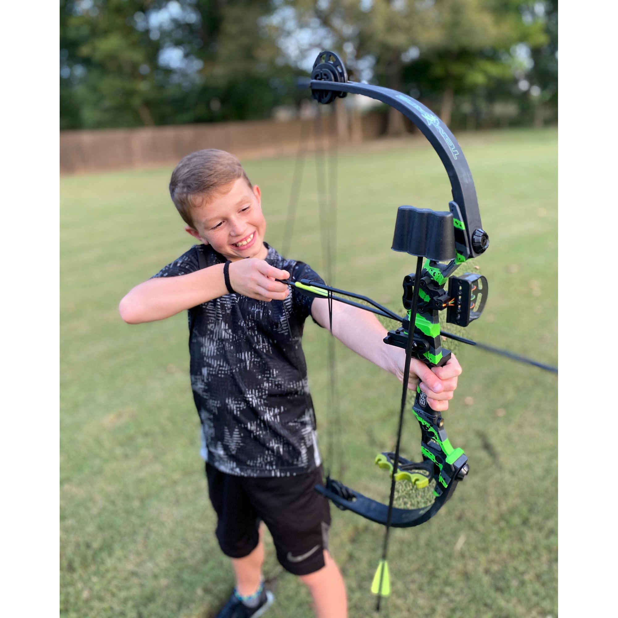 Barnett | Tomcat 2 Compound Archery Set (1278WMT) - Sports &amp; Games