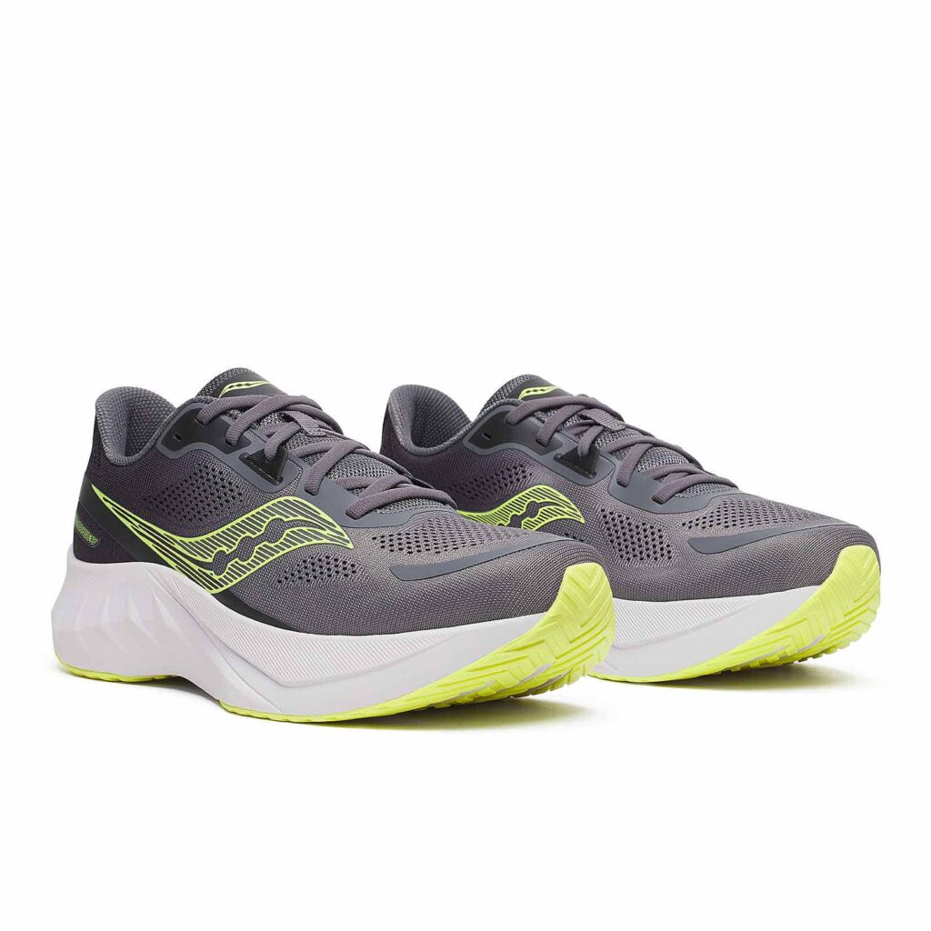 Saucony | Men Tide 2 (21012-102) Carbon | Primrose - Sports & Games